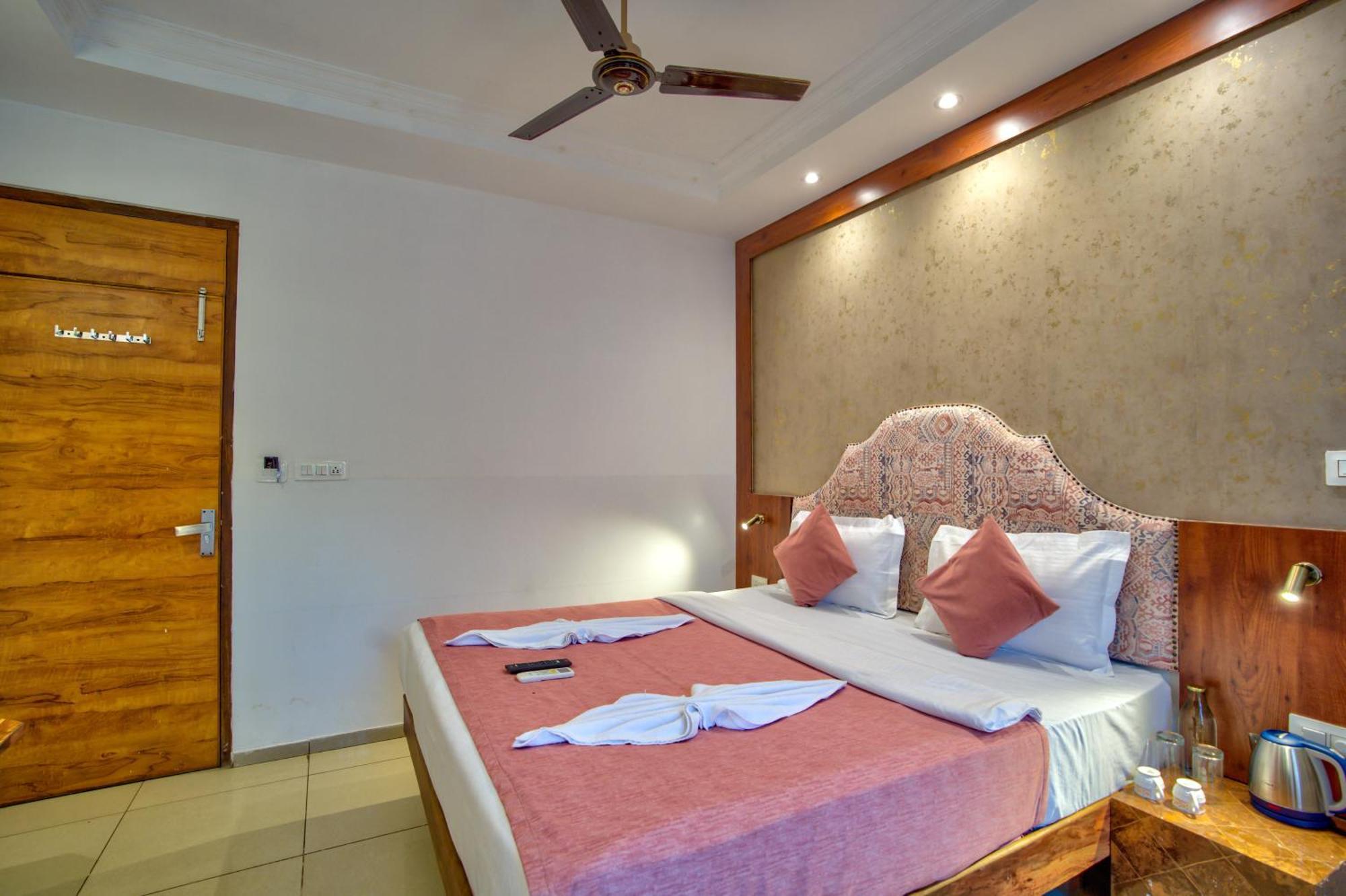 Hotel Sea Sapphire ,Calangute Esterno foto